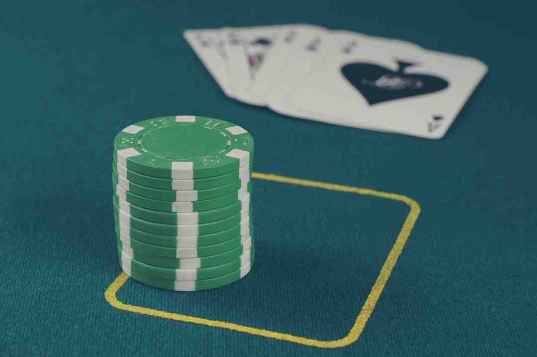 Pourquoi jouer au poker en ligne sur playthepoker.fr ?